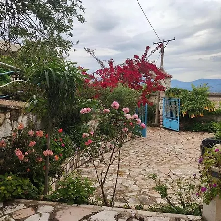 Hena 3* Saranda