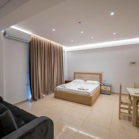 Hotel Hena Saranda