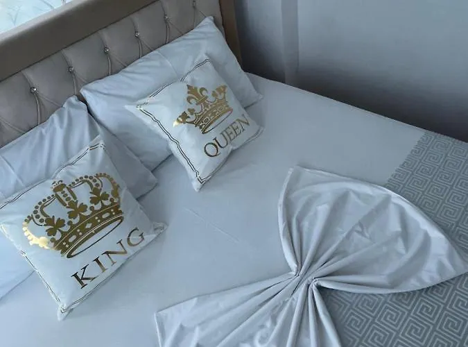 Hena فندق ساراندا